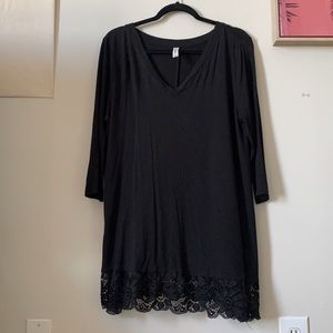 Black 3/4 sleeve lace bottom top